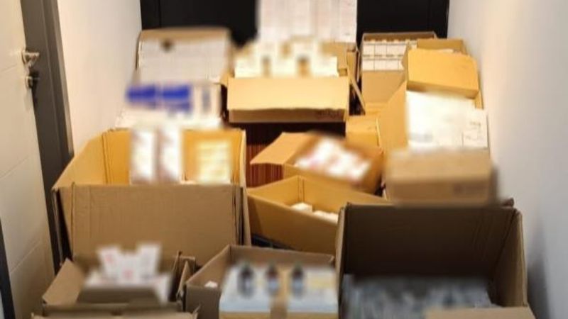 Antalya'da 5 bin 105 kutu kaçak ilaç ele geçirildi