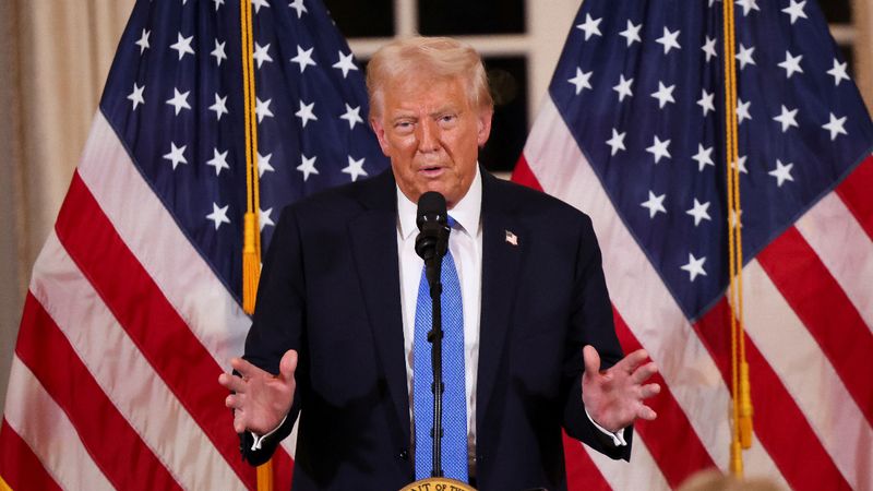 Trump: İran'ı cehenneme çevirmek yerine anlaşmayı tercih ederim
