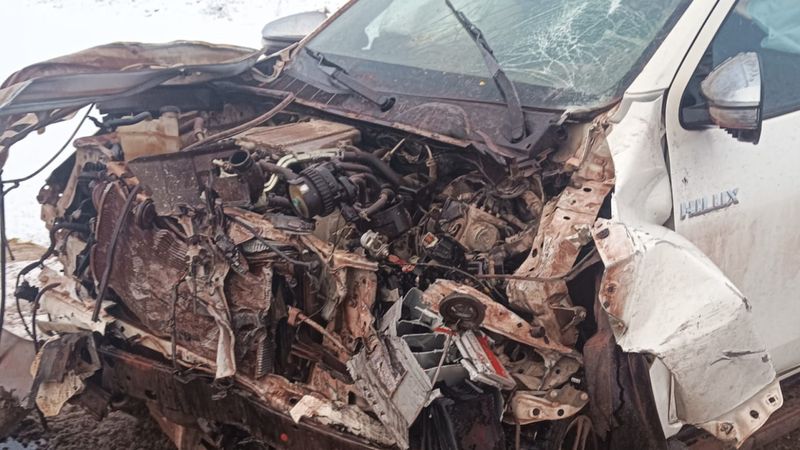 Mardin'de işçi servis minibüsü ile kamyonet çarpıştı: 9 yaralı