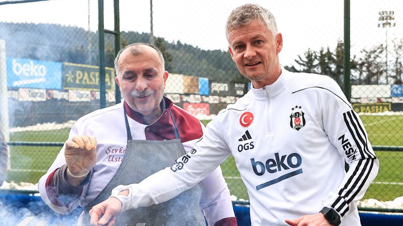 Ole Gunnar Solskjaer, mangalın başına geçti