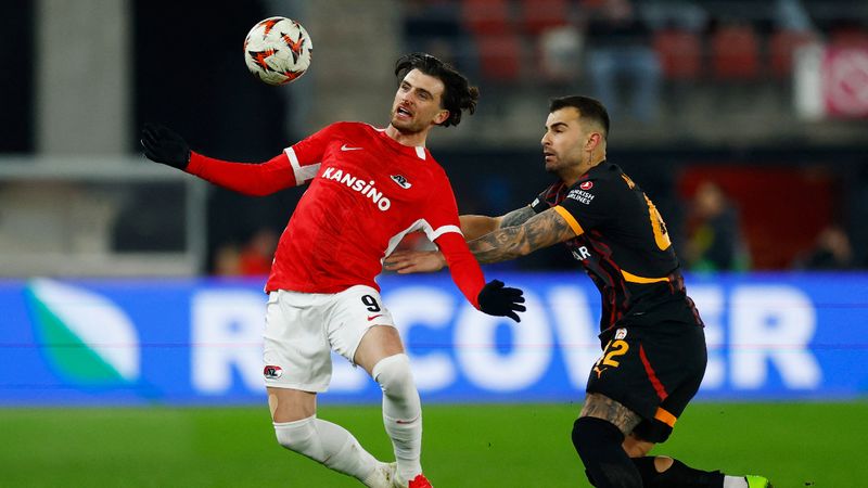 Galatasaray, AZ Alkmaar deplasmanında mağlup oldu