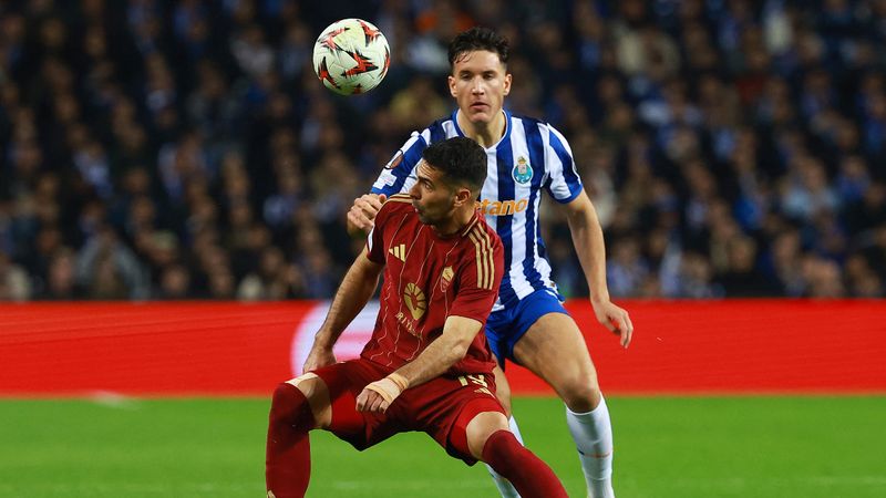 Zeki Çelik'in golü yetmedi: Roma ile Porto yenişemedi