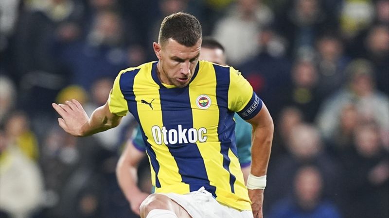 Fenerbahçe'ye kötü haber! Edin Dzeko'nun elinde kırık tespit edildi
