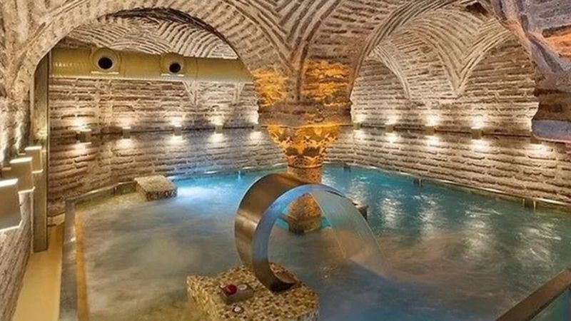 Ayasofya’daki bin 500 yıllık sarnıç masaj salonu oldu: Bakanlıktan açıklama geldi