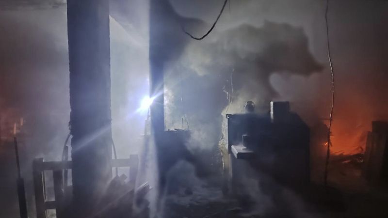 Çanakkale'de palet atölyesinde yangın: Maddi hasar oluştu