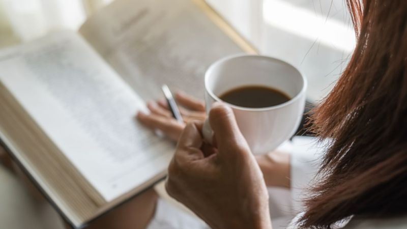 Havalar soğuk, dışarısı kar, odalar ılık ılık; içinizi ısıtacak okuma önerileri
