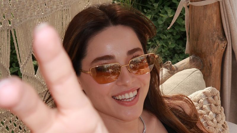 Sen Ağlama İstanbul'un Şehrazat'ı Simay Barlas Dubai'ye gitti! Siyah mayosuyla pozlar verdi