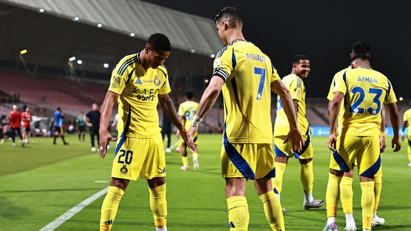 40 yaşındaki Cristiano Ronaldo'dan 925. gol