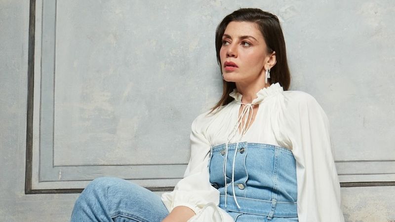 Gökçe Bahadır evliliğinin 3. yılını kutladı: 