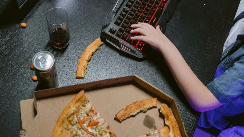 Dijital bağımlılığa karşı zihin sağlığını korumanın yolu kitap okumaktan geçiyor