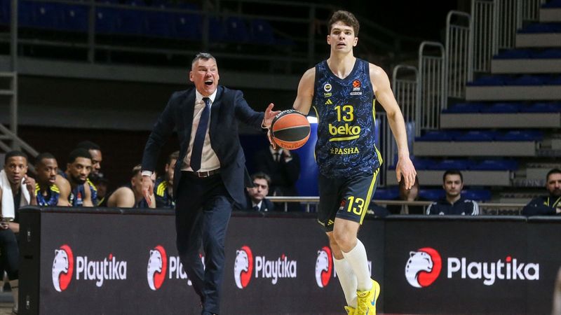 EuroLeague'de ertelenen Paris Basketbol-Fenerbahçe maçı yarın oynanacak