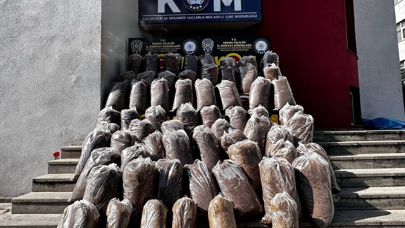 Adana'da kaçak tütün operasyonu: 1 ton tütün ele geçirildi