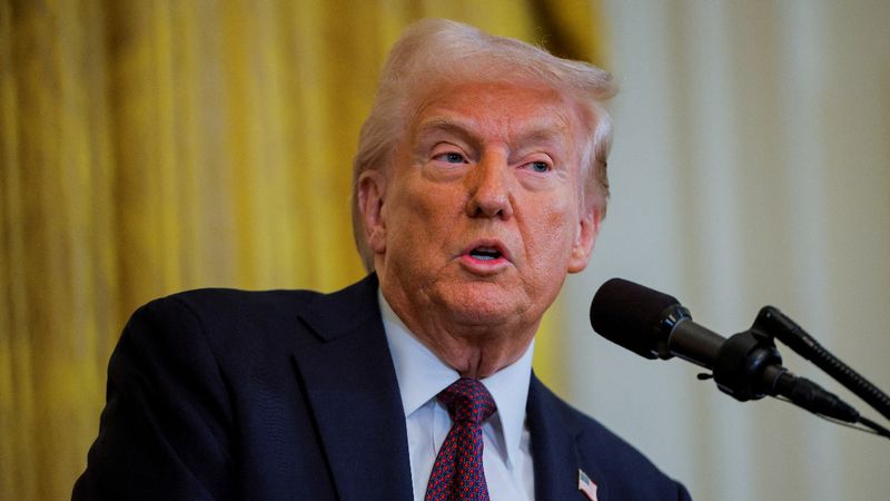 SON DAKİKA! Donald Trump'tan Zelensky'e sert sözler