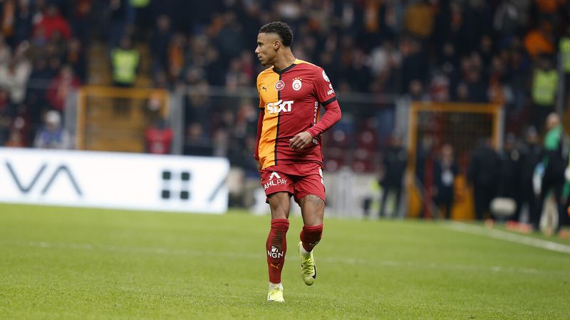 Ismail Jakobs'tan sakatlık açıklaması