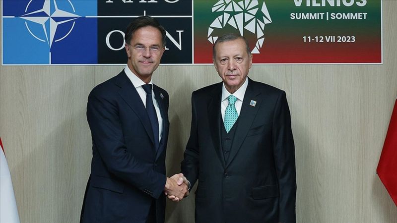 Financial Times: Rutte, AB'ye Türkiye ile ilişkileri derinleştirin çağrısında bulundu