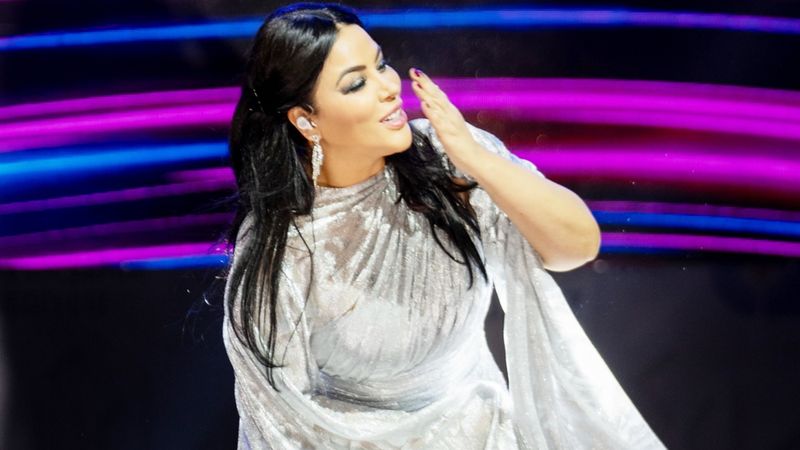 İddialı tarzına ara verdi! Şarkıcı Zara'nın Ramazan stili