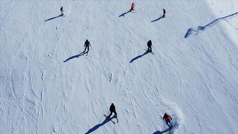 Kayak merkezlerinde kar kalınlıkları yükseldi