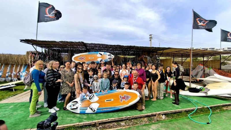 Ukraynalı çocuklar savaşı Alaçatı'da unuttu