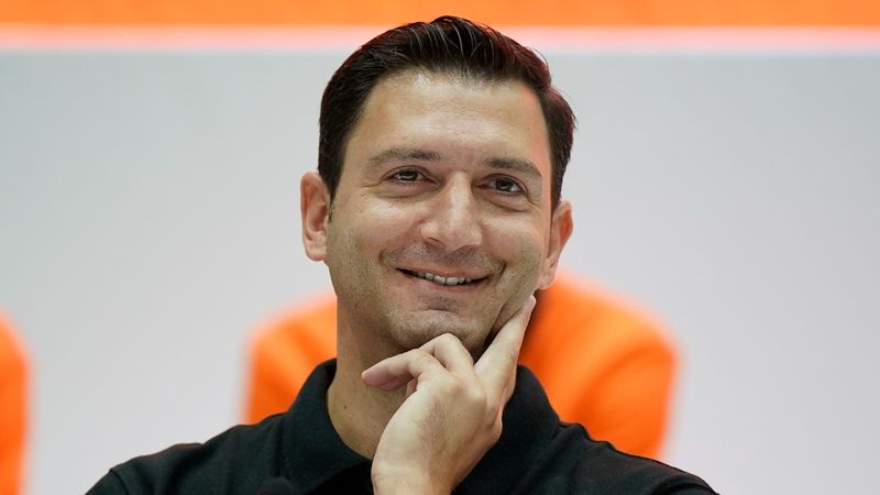 Eczacıbaşı'nda Ferhat Akbaş ile yollar ayrıldı