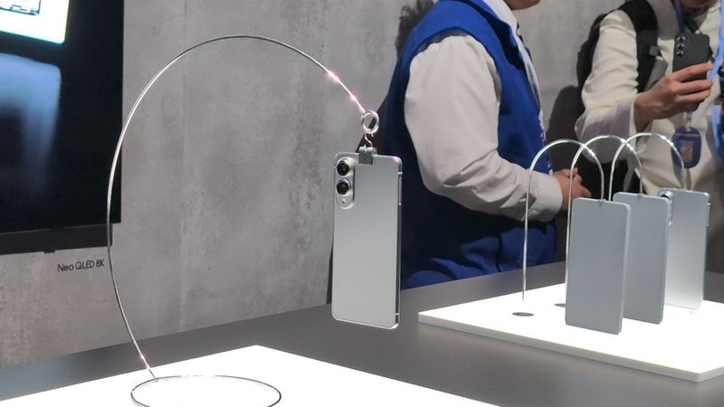 Samsung'un en incesi: Galaxy S25 Edge beklenenden pahalı olabilir