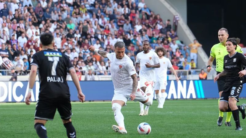 Süper Lig'de düşme hattı büyük mücadeleye sahne oluyor