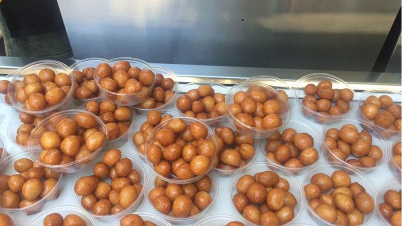 Biri ölünce neden lokma dağıtılır? Ölüye lokma dökmek sevap mı?