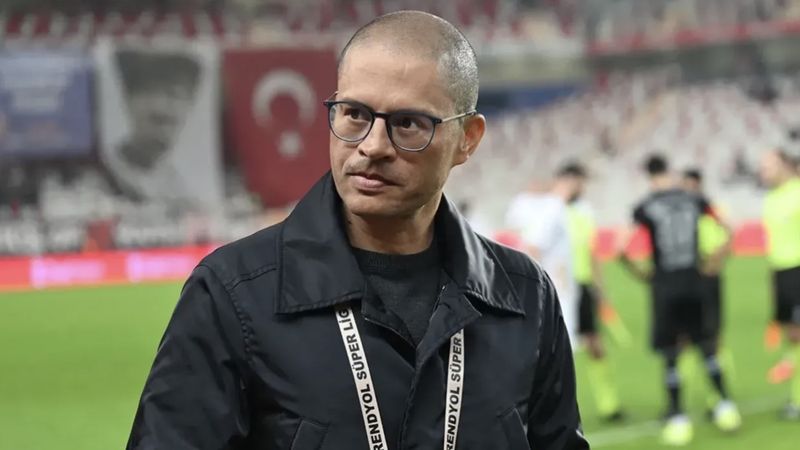 Fenerbahçe'nin efsanesi Alex de Souza'dan teknik direktörlük kararı