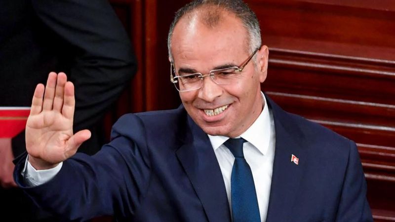 Tunus'ta  ekonomi ve göç krizi nedeniyle başbakan görevden alındı