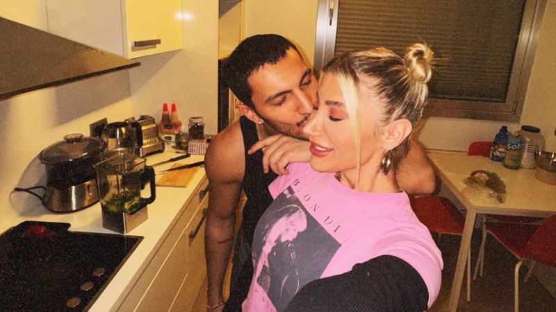 Şarkıcı İrem Derici 38 oldu! Hayranının doğum günü yazısına ağladı