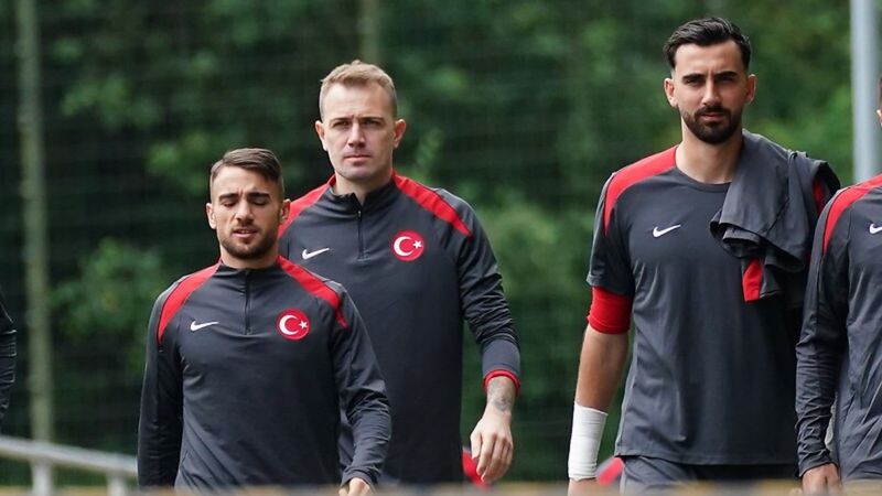 Mert Günok ve Yunus Akgün aday kadrodan çıkarıldı