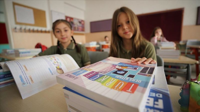 Ders kitaplarındaki 6 harita güncellendi