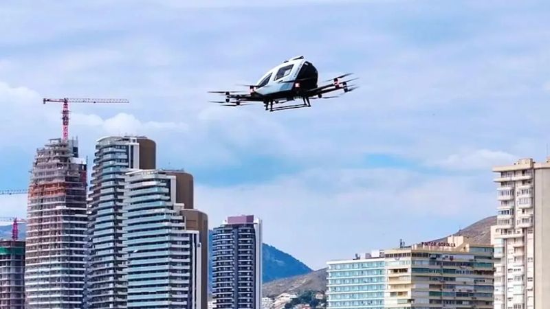Çinli EHang, Avrupa'da ilk insansız uçan taksi testini gerçekleştirdi