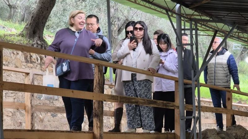 Çinli turizmciler, Balıkesir'de Antandros Antik Kenti'ni ziyaret etti