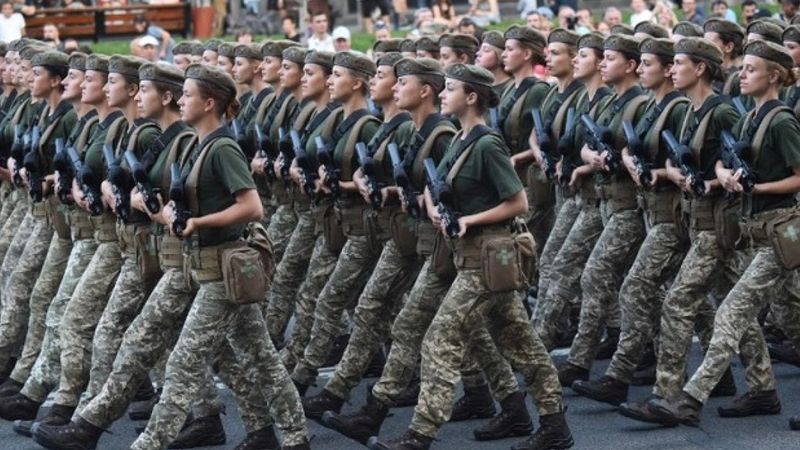 2026’da başlıyor! O ülkede artık yalnızca erkekler değil kadınlarda askere alınacak