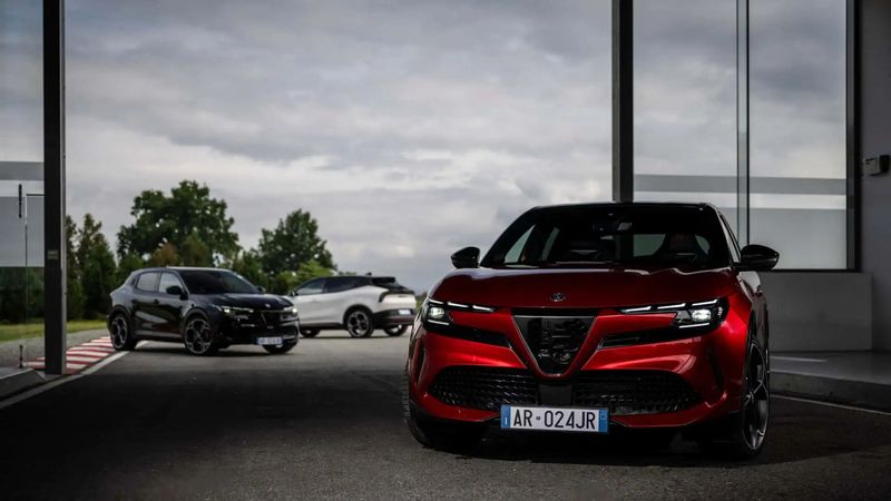 Alfa Romeo Junior, AWD seçeneğine kavuşuyor