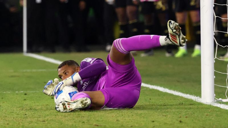 IFAB, kalecilerle ilgili kuralın değişme nedenlerini açıkladı