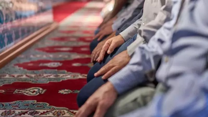 Arefe günü namazı nasıl kılınır, kaç rekattır? İşte arefe günü namazı kılınışı