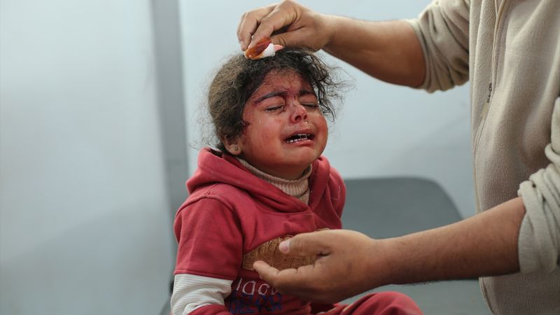 UNICEF: Gazze'de 10 günde 322 çocuk hayatını kaybetti