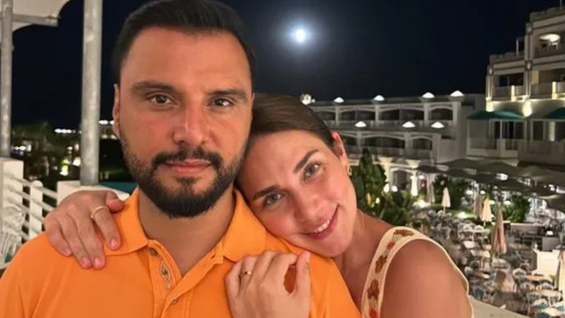 Buse Varol'un annesinin güzelliği gündem oldu! Görenler yorum attı