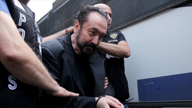 İBB'ye yönelik soruşturmada Adnan Oktar detayı: Vaniköy’deki villalar için rüşvet iddiası