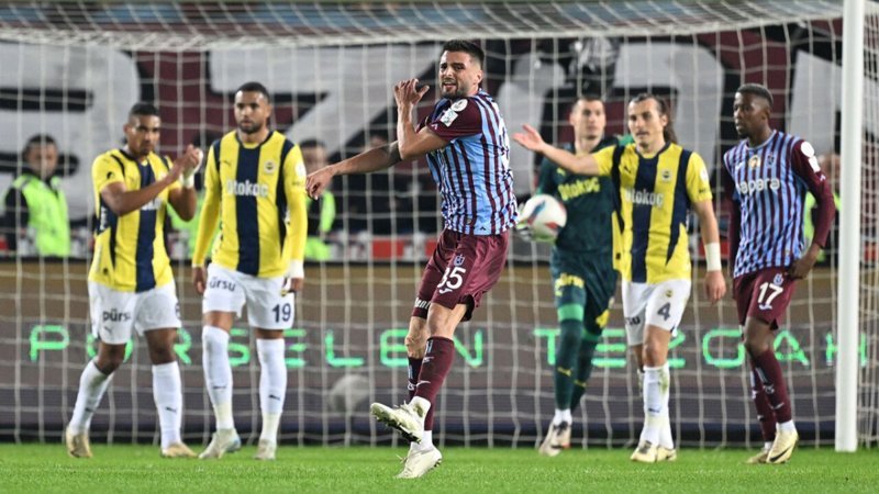 Süper Lig'de dev mücadele: İşte Fenerbahçe-Trabzonspor randevusundan notlar