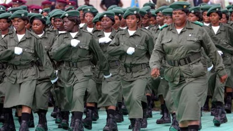 Kadınlara zorunlu askerlik uygulayan ülkelerin sayısı artıyor