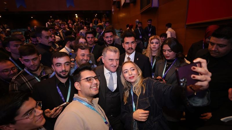 Gençlerin projeleri için toplamda 120 milyon TL destek