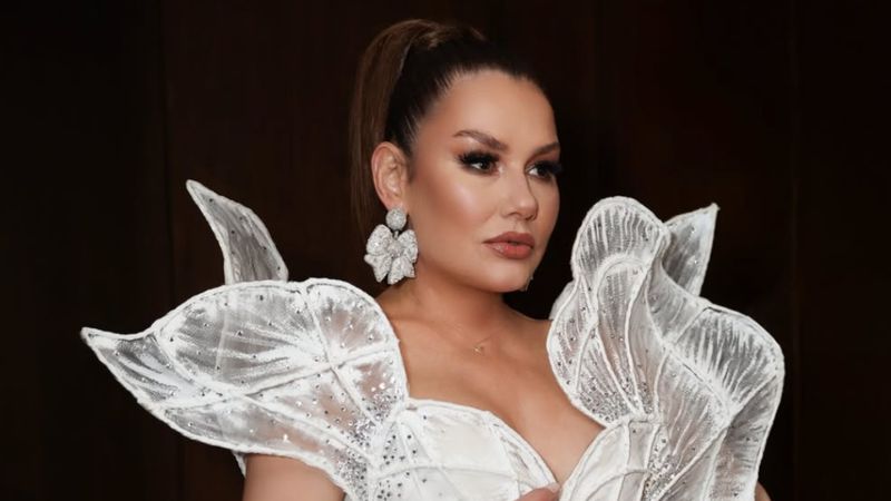 Şarkıcı Deniz Seki'nin kardeşi trafik kazası geçirdi