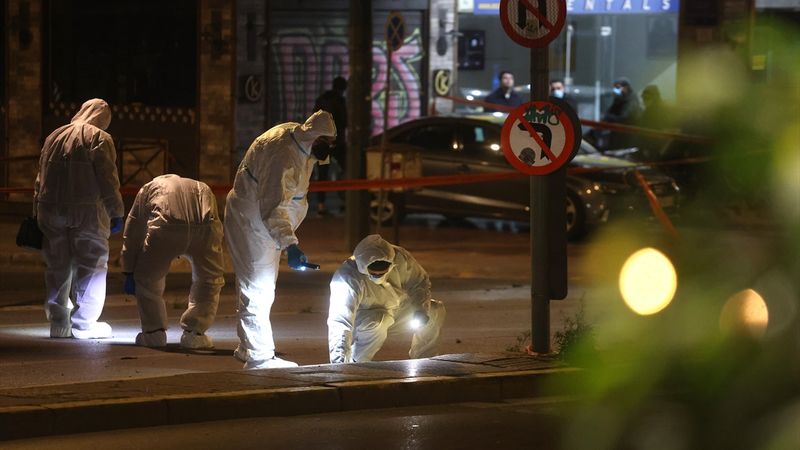 Yunanistan'da demiryolu binasında şüpheli çanta patladı