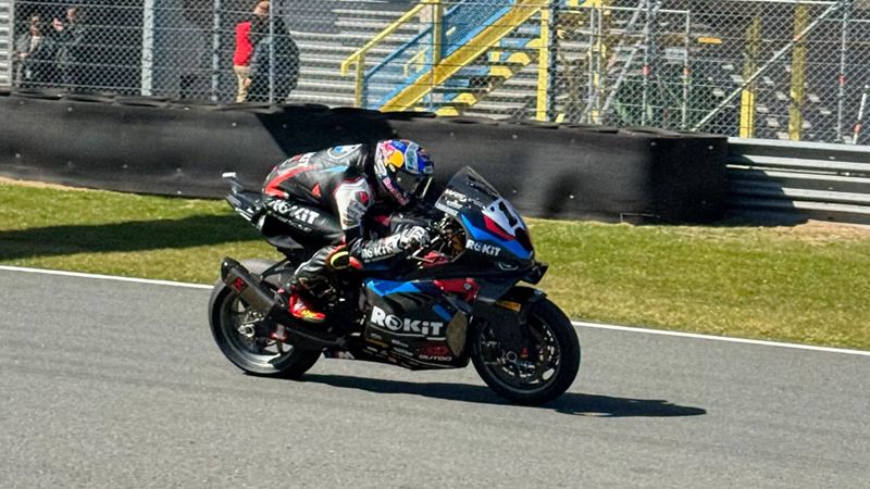 Toprak Razgatlıoğlu, Superbike Hollanda ayağının birinci yarışını 4. bitirdi