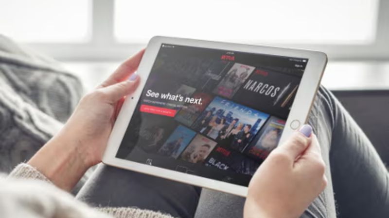 İngiltere'de tabletlerini alan annelerini polise şikayet ettiler