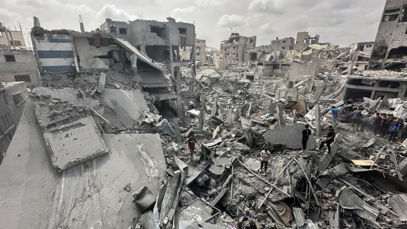 İsrail,  Filistinlilerden bölgeyi tahliye etmelerini istedi