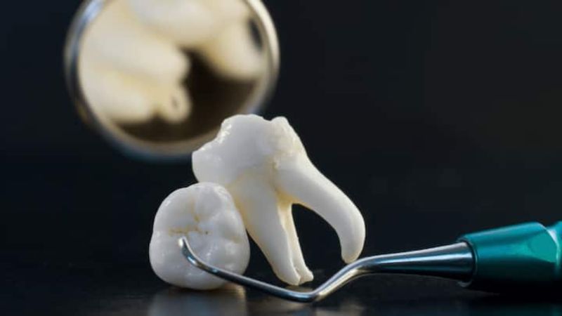 Bilim insanları laboratuvarda ilk kez insan dişi üretti