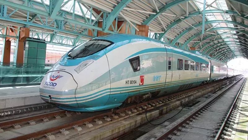 Bakan Uraloğlu Müjdeyi Verdi! Ankara-İzmir Arası 3 Buçuk Saate Düşecek